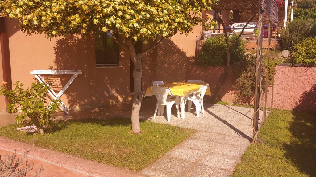 Residence Appartamenti Caffarena Àrbatax Rum bild