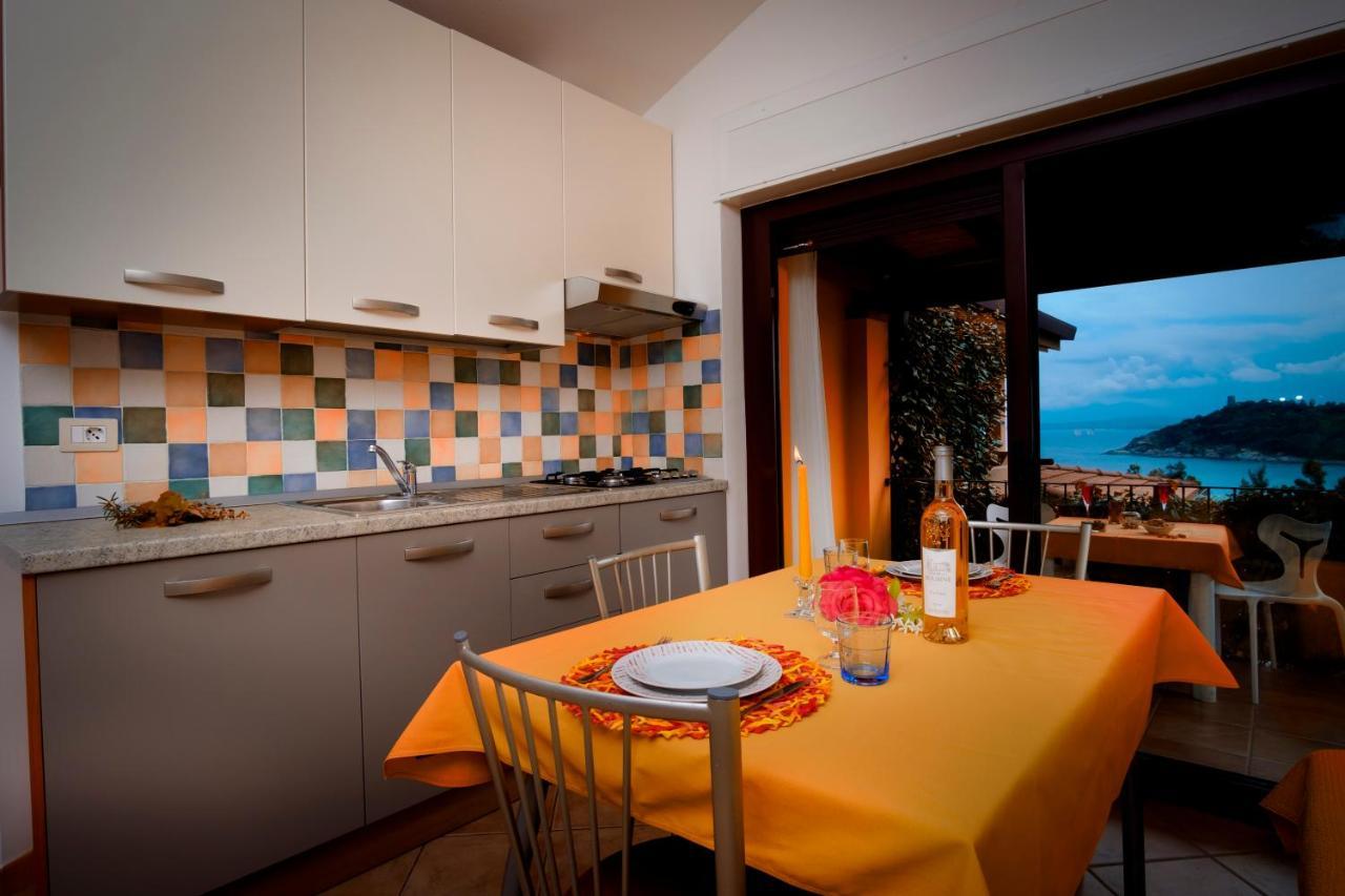 Residence Appartamenti Caffarena Àrbatax Exteriör bild