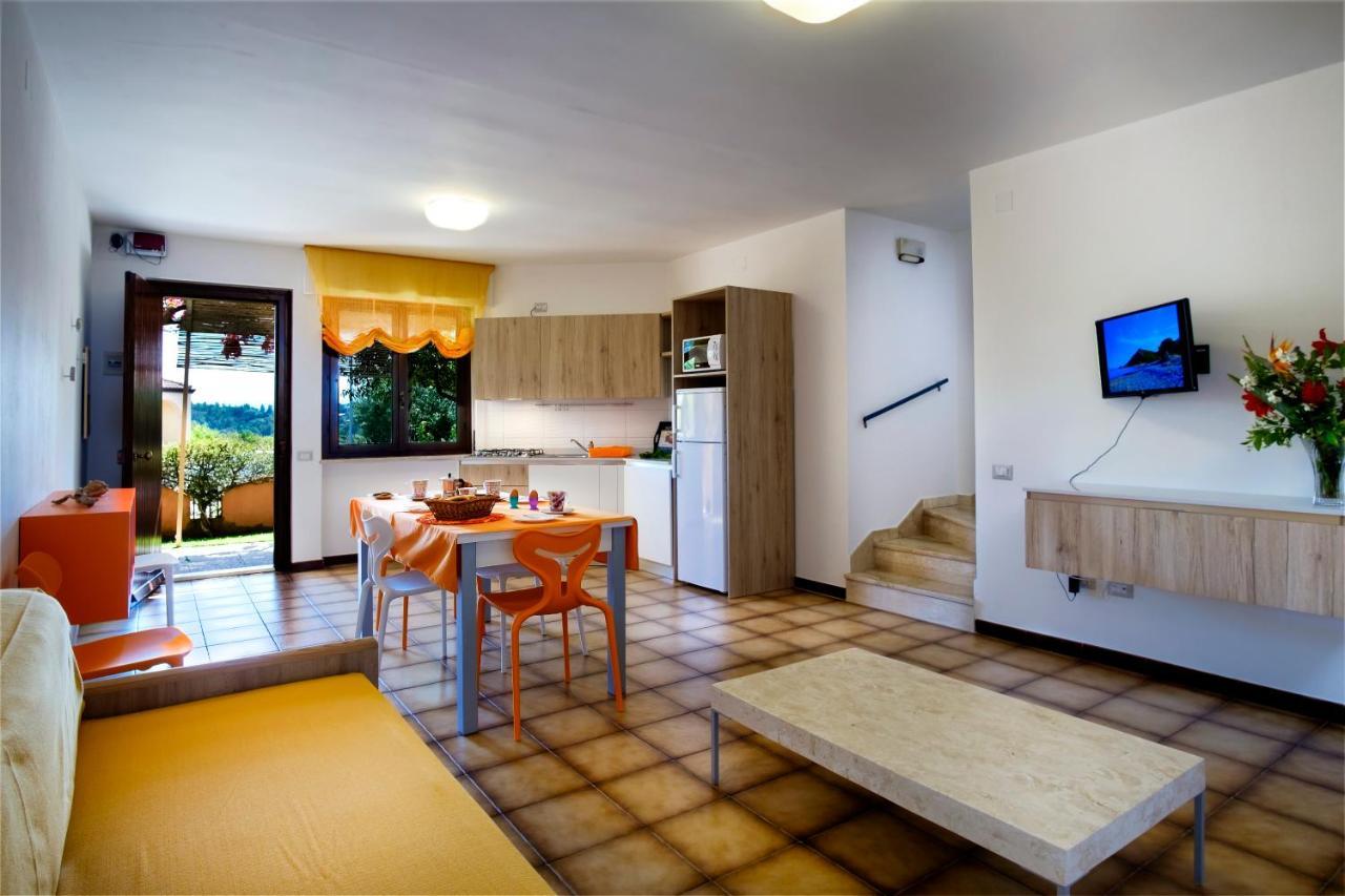 Residence Appartamenti Caffarena Àrbatax Exteriör bild