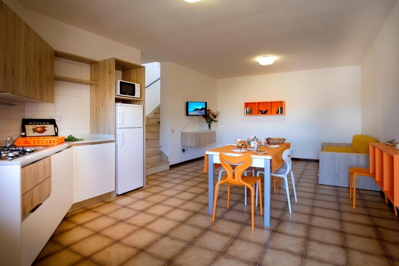 Residence Appartamenti Caffarena Àrbatax Exteriör bild